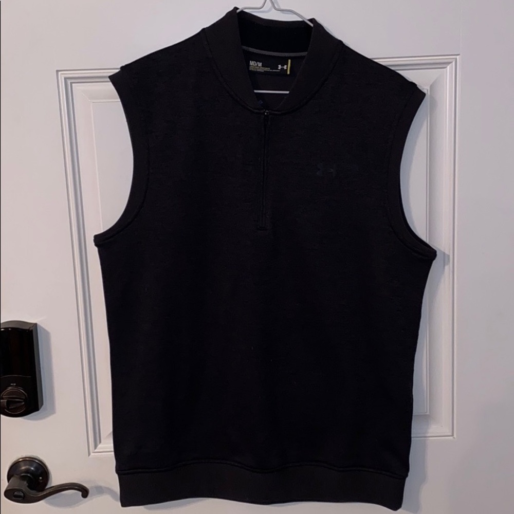 Medium Under Armor golf vest